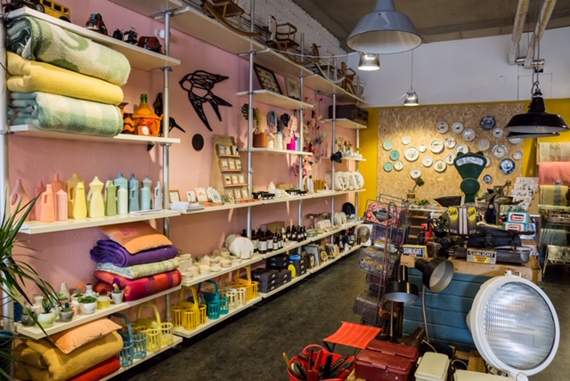 onze winkel bord en meer